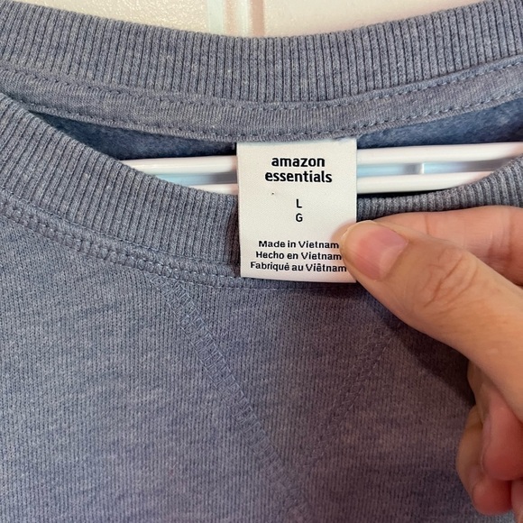 NWOT Amazon Essentials Blue Crew Neck Sweatshirt Large - Picture 3 of 6